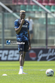 2024-07-26 - Napoli's Nigerian forward Victor Osimhen during SSC Napoli's 2024-25 preseason training camp in Castel Di Sangro, Abruzzo, Italy. - NAPOLI - PRESS CONFERENCE AND TRAINING - ITALIAN SERIE A - SOCCER