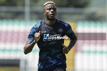 2024-07-26 - Napoli's Nigerian forward Victor Osimhen during SSC Napoli's 2024-25 preseason training camp in Castel Di Sangro, Abruzzo, Italy. - NAPOLI - PRESS CONFERENCE AND TRAINING - ITALIAN SERIE A - SOCCER