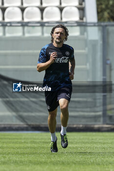 2024-07-26 - Napoli's Portuguese defender Mario Rui during SSC Napoli's 2024-25 preseason training camp in Castel Di Sangro, Abruzzo, Italy. - NAPOLI - PRESS CONFERENCE AND TRAINING - ITALIAN SERIE A - SOCCER