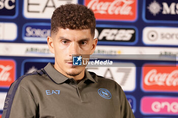 2024-07-26 - Press conference of Napoli's Italian defender Giovanni Di Lorenzo during SSC Napoli's 2024-25 preseason training camp in Castel Di Sangro, Abruzzo, Italy. - NAPOLI - PRESS CONFERENCE AND TRAINING - ITALIAN SERIE A - SOCCER