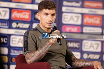 2024-07-26 - Press conference of Napoli's Italian defender Giovanni Di Lorenzo during SSC Napoli's 2024-25 preseason training camp in Castel Di Sangro, Abruzzo, Italy. - NAPOLI - PRESS CONFERENCE AND TRAINING - ITALIAN SERIE A - SOCCER