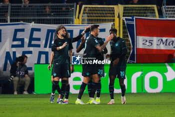 2024-10-31 - Boulaye Dia (S.S.Lazio) Referee Luca Pairetto Soccer - Italian ,Serie A - Como 1907 vs S.S.Lazio, 2024-25 game at Stadio Giuseppe Sinigaglia in Como (CO), Italy, 31.10.2024. Photo by Marius Bunduc/LiveMedia - COMO 1907 VS SS LAZIO - ITALIAN SERIE A - SOCCER