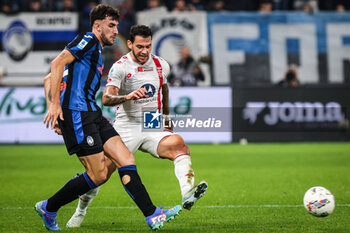 2024-10-30 - Matteo RUGGERI of Atalanta and Pedro PEREIRA of AC Monza during the Italian championship Serie A football match between Atalanta BC and AC Monza on 30 October 2024 at Gewiss Stadium in Bergamo, Italy - ATALANTA VS MONZA - ITALIAN SERIE A - SOCCER