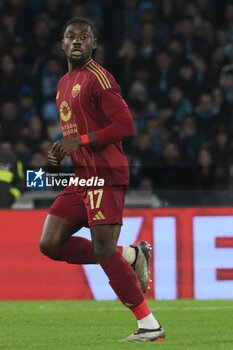 2024-11-24 - Manu Kone of AS Roma in action during the Serie A Enilive between SSC Napoli vs AS Roma at Diego Armando Maradona Stadium - SSC NAPOLI VS AS ROMA - ITALIAN SERIE A - SOCCER