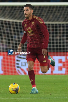 2024-11-24 - Lorenzo Pellegrini of AS Roma in action during the Serie A Enilive between SSC Napoli vs AS Roma at Diego Armando Maradona Stadium - SSC NAPOLI VS AS ROMA - ITALIAN SERIE A - SOCCER