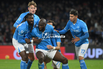 2024-11-24 - Romelu Lukaku of SSC Napoli celebrates after scoring goal during the Serie A Enilive between SSC Napoli vs AS Roma at Diego Armando Maradona Stadium - SSC NAPOLI VS AS ROMA - ITALIAN SERIE A - SOCCER