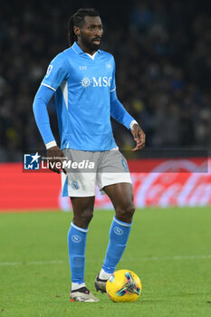 2024-11-24 - Andre Frank Zambo Anguissa of SSC Napoli in action during the Serie A Enilive between SSC Napoli vs AS Roma at Diego Armando Maradona Stadium - SSC NAPOLI VS AS ROMA - ITALIAN SERIE A - SOCCER