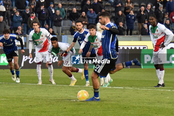 2024-01-13 - Mattia Valoti (Pisa) scores 1-1 on penalty - PISA SC VS AC REGGIANA - ITALIAN SERIE B - SOCCER