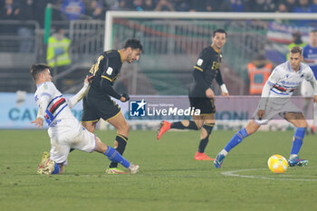 2024-01-14 - Valerio Verre (Sampdoria) in action against Nunzio Lella (Venezia) - VENEZIA FC VS UC SAMPDORIA - ITALIAN SERIE B - SOCCER