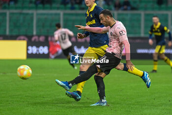 2024-01-20 - Roberto Insigne (Palermo F.C.) during the Italian Serie BKT match between Palermo F.C. vs Modena F.C. 2018 on 20 January 2024 at the Renzo Barbera stadium in Palermo, Italy - PALERMO FC VS MODENA FC - ITALIAN SERIE B - SOCCER