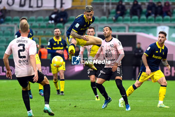 2024-01-20 - Acrobatic intervention from Jacopo Manconi (Modena F.C.) during the Italian Serie BKT match between Palermo F.C. vs Modena F.C. 2018 on 20 January 2024 at the Renzo Barbera stadium in Palermo, Italy - PALERMO FC VS MODENA FC - ITALIAN SERIE B - SOCCER