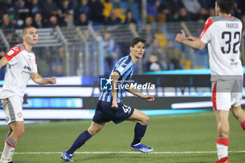 2024-02-03 - Lorenzo Inglese (Lecco) and Valentin Antov (Cremonese) during the Serie BKT match between Lecco and Cremonese at Stadio Mario Rigamonti-Mario Ceppi on February 3, 2024 in Lecco, Italy.
(Photo by Matteo Bonacina/LiveMedia) - LECCO 1912 VS US CREMONESE - ITALIAN SERIE B - SOCCER
