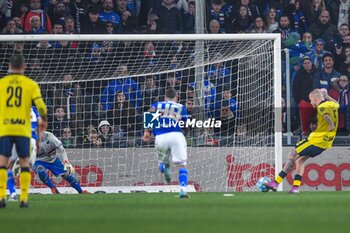 2024-02-03 - Filip Stankovic (Sampdoria) - Antonio Palumbo (Modena) penalty goal 2 -2 - UC SAMPDORIA VS MODENA FC - ITALIAN SERIE B - SOCCER