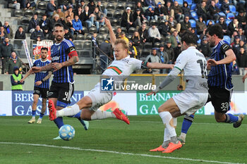 2024-02-24 - Joel Julius Pohjanpalo (Venezia) fails opportunity - PISA SC VS VENEZIA FC - ITALIAN SERIE B - SOCCER