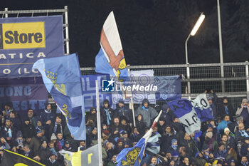 2024-02-27 - Fans of Lecco with a banner for Jose Maria La Caging who passed away during the Serie BKT match between Lecco and Como at Stadio Mario Rigamonti-Mario Ceppi on February 27, 2024 in Lecco, Italy.
(Photo by Matteo Bonacina/LiveMedia) - LECCO 1912 VS COMO 1907 - ITALIAN SERIE B - SOCCER