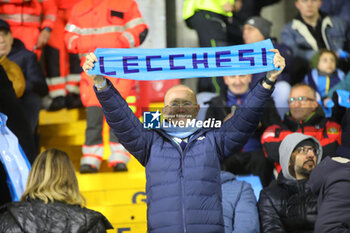 2024-02-27 - A fan with a banner during the Serie BKT match between Lecco and Como at Stadio Mario Rigamonti-Mario Ceppi on February 27, 2024 in Lecco, Italy.
(Photo by Matteo Bonacina/LiveMedia) - LECCO 1912 VS COMO 1907 - ITALIAN SERIE B - SOCCER