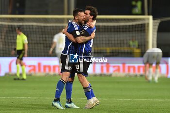 2024-02-28 - Antonio Caracciolo (Pisa) and Arturo Calabresi (Pisa) celebrate - PISA SC VS MODENA FC - ITALIAN SERIE B - SOCCER
