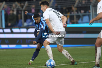 2024-03-10 - Eddie Salcedo (Lecco) and Ionut Nedelcearu (Palermo) during the Serie BKT match between Lecco and Palermo at Stadio Mario Rigamonti-Mario Ceppi on March 10, 2024 in Lecco, Italy.
(Photo by Matteo Bonacina/LiveMedia) - LECCO 1912 VS PALERMO FC - ITALIAN SERIE B - SOCCER