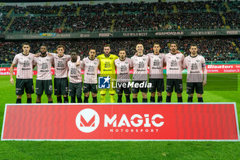 2024-03-15 - Palermo F.C. for team photo lined up during the Italian Serie BKT match between Palermo F.C. vs. Venezia F.C. on 15th of March 2024 at the Renzo Barbera stadium in Palermo, Italy - PALERMO FC VS VENEZIA FC - ITALIAN SERIE B - SOCCER