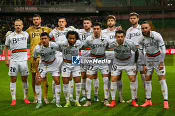2024-03-15 - Venezia F.C. for team photo lined up during the Italian Serie BKT match between Palermo F.C. vs. Venezia F.C. on 15th of March 2024 at the Renzo Barbera stadium in Palermo, Italy - PALERMO FC VS VENEZIA FC - ITALIAN SERIE B - SOCCER