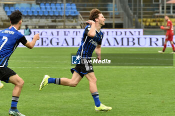 2024-04-01 - Matteo Tramoni (Pisa) celebrates - PISA SC VS PALERMO FC - ITALIAN SERIE B - SOCCER