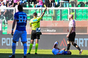 2024-04-06 - Yellow card for Fabio Lucioni (Palermo F.C.) during the Italian Serie BKT match between Palermo F.C. vs. U.C. Sampdoria on 6th of April 2024 at the Renzo Barbera stadium in Palermo, Italy - PALERMO FC VS UC SAMPDORIA - ITALIAN SERIE B - SOCCER
