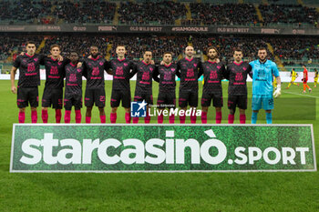 2024-04-19 - Palermo F.C. for team photo lined up during the Italian Serie BKT match between Palermo F.C. vs Parma Calcio 1913 on 19th April 2024 at the Renzo Barbera stadium in Palermo, Italy - PALERMO FC VS PARMA CALCIO - ITALIAN SERIE B - SOCCER