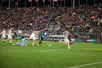 2024-04-26 - Bjarki Steinn Bjarkason (Venezia) scores a goal - VENEZIA FC VS US CREMONESE - ITALIAN SERIE B - SOCCER