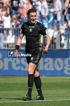 2024-04-06 - The Referee of the match, Paride Tremolada from Monza during the Italian Serie B soccer championship match between Brescia Calcio FC and Pisa SC 1909 at Mario Rigamonti Stadium on April 6, 2024, Brixia, Italy. - BRESCIA CALCIO VS PISA SC 1909 - ITALIAN SERIE B - SOCCER