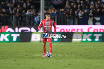 2024-09-30 - Luca Zanimacchia of US Cremonese carries the ball during the Italian Serie B soccer championship football match between Brescia Calcio FC and US Cremonese at Mario Rigamonti Stadium on September 30, 2024, Brixia, Italy. - BRESCIA CALCIO VS US CREMONESE - ITALIAN SERIE B - SOCCER