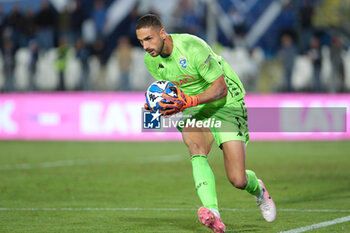 2024-09-30 - Luca Lezzerini of Brescia Calcio FC during the Italian Serie B soccer championship football match between Brescia Calcio FC and US Cremonese at Mario Rigamonti Stadium on September 30, 2024, Brixia, Italy. - BRESCIA CALCIO VS US CREMONESE - ITALIAN SERIE B - SOCCER