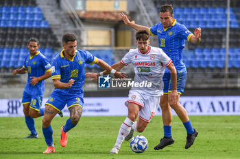 2024-09-28 - Tobias Elian Reinhart (Reggiana) against Luigi Cherubini (Carrarese) - CARRARESE CALCIO VS AC REGGIANA - ITALIAN SERIE B - SOCCER