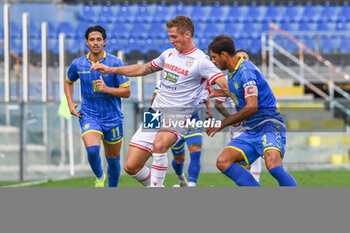 2024-09-28 - Luca Vido (Reggiana) against Marco Imperiale (Carrarese) - CARRARESE CALCIO VS AC REGGIANA - ITALIAN SERIE B - SOCCER