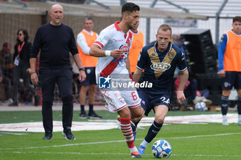 2024-10-06 - Cristiano Bani of Mantova 1911 contrasted by Lorenzo Dickman of Brescia Calcio FC during the Italian Serie B soccer championship football match between Mantova Calcio 1911 and Brescia Calcio FC at Danilo Martelli Stadium on October 6, 2024, Mantua, Italy. - MANTOVA 1911 VS BRESCIA CALCIO - ITALIAN SERIE B - SOCCER