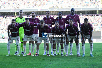 2024-10-06 - The Salernitana for the lineup photo during the Italian Serie BKT match between Palermo F.C. vs Salernitana 6th October 2024 at the Renzo Barbera stadium in Palermo, Italy - PALERMO FC VS US SALERNITANA - ITALIAN SERIE B - SOCCER