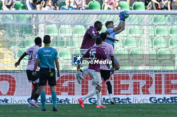 2024-10-06 - Sebastiano Desplanches (Palermo F.C.) saves the ball during the Italian Serie BKT match between Palermo F.C. vs Salernitana 6th October 2024 at the Renzo Barbera stadium in Palermo, Italy - PALERMO FC VS US SALERNITANA - ITALIAN SERIE B - SOCCER