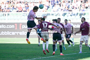 2024-10-06 - Jacopo Segre (Palermo F.C.) overhead kick the ball during the Italian Serie BKT match between Palermo F.C. vs Salernitana 6th October 2024 at the Renzo Barbera stadium in Palermo, Italy - PALERMO FC VS US SALERNITANA - ITALIAN SERIE B - SOCCER