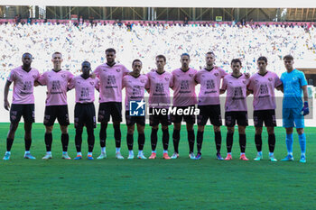 2024-10-06 - The Palermo F.C. lineup during the Italian Serie BKT match between Palermo F.C. vs Salernitana 6th October 2024 at the Renzo Barbera stadium in Palermo, Italy - PALERMO FC VS US SALERNITANA - ITALIAN SERIE B - SOCCER