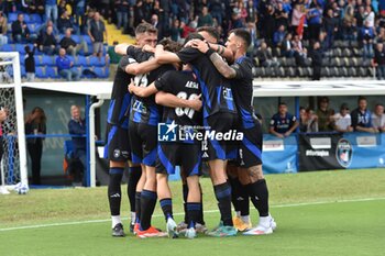 2024-10-05 - Players of Pisa celebrate - AC PISA VS CESENA FC - ITALIAN SERIE B - SOCCER