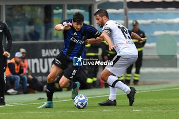 2024-10-05 - Stefano Moreo (Pisa) Giuseppe Prestia (Cesena) - AC PISA VS CESENA FC - ITALIAN SERIE B - SOCCER