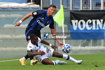 2024-10-05 - Augustus Kargbo (Cesena) thwarted by Adrian Rus (Pisa) - AC PISA VS CESENA FC - ITALIAN SERIE B - SOCCER