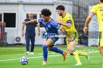 2024-10-26 - Devid Eugene Bouah (Carrarese) against Simone Branca (Cittadella) - CARRARESE CALCIO VS AS CITTADELLA - ITALIAN SERIE B - SOCCER