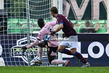 2024-10-26 - Claudio Gomes (Palermo F.C.) saves the ball during the Italian Serie BKT match between Palermo F.C. vs A.C. Reggiana 1919 on 26th October 2024 at the Renzo Barbera stadium in Palermo, Italy - PALERMO FC VS AC REGGIANA - ITALIAN SERIE B - SOCCER