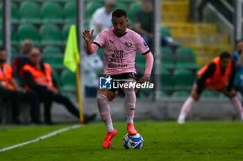 2024-10-26 - Roberto Insigne (Palermo F.C.) during the Italian Serie BKT match between Palermo F.C. vs A.C. Reggiana 1919 on 26th October 2024 at the Renzo Barbera stadium in Palermo, Italy - PALERMO FC VS AC REGGIANA - ITALIAN SERIE B - SOCCER