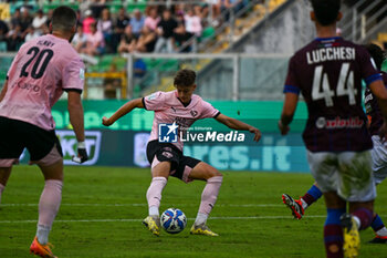 2024-10-26 - Aljosa Vasic (Palermo F.C.) during the Italian Serie BKT match between Palermo F.C. vs A.C. Reggiana 1919 on 26th October 2024 at the Renzo Barbera stadium in Palermo, Italy - PALERMO FC VS AC REGGIANA - ITALIAN SERIE B - SOCCER