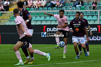 2024-10-26 - Federico Di Francesco (Palermo F.C.) during the Italian Serie BKT match between Palermo F.C. vs A.C. Reggiana 1919 on 26th October 2024 at the Renzo Barbera stadium in Palermo, Italy - PALERMO FC VS AC REGGIANA - ITALIAN SERIE B - SOCCER