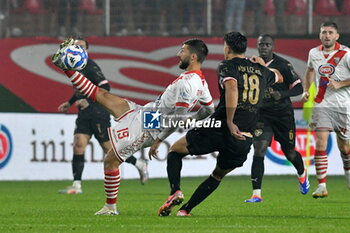 2024-10-29 - leonardo mancuso (mantova) and Ionut Nedelcearu (Palermo) - MANTOVA 1911 VS PALERMO FC - ITALIAN SERIE B - SOCCER