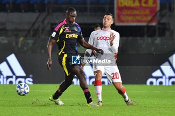 2024-10-30 - Simone Pontisso (Catanzaro) Idrissa Toure' (Pisa) - AC PISA VS US CATANZARO - ITALIAN SERIE B - SOCCER