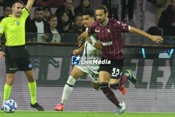 2024-10-29 - Elayis Tavsan of Cesena FC competes for the ball with Gian Marco Ferrari of US Salernitana 1941 during the Soccer BKT between US Salernitana 1919 vs Cesena FC at Arechi Stadium - US SALERNITANA VS CESENA FC - ITALIAN SERIE B - SOCCER