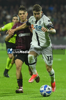 2024-10-29 - Raffaele Celia of Cesena FC competes for the ball with Dylan Bronn of US Salernitana 1929 during the Soccer BKT between US Salernitana 1919 vs Cesena FC at Arechi Stadium - US SALERNITANA VS CESENA FC - ITALIAN SERIE B - SOCCER